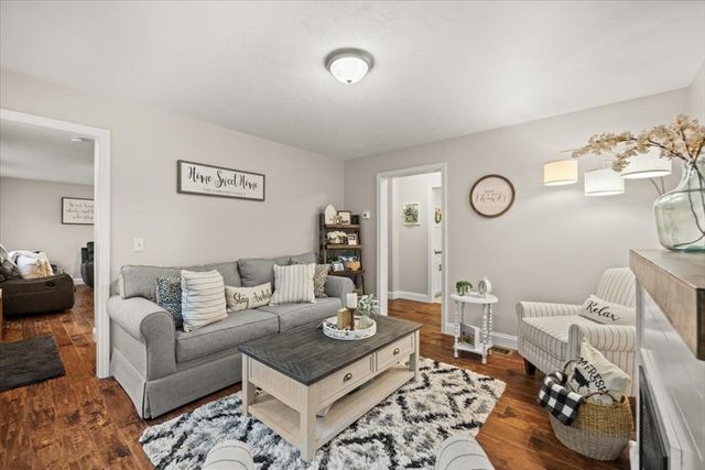 405 Norton Ave, Taunton, MA 02780