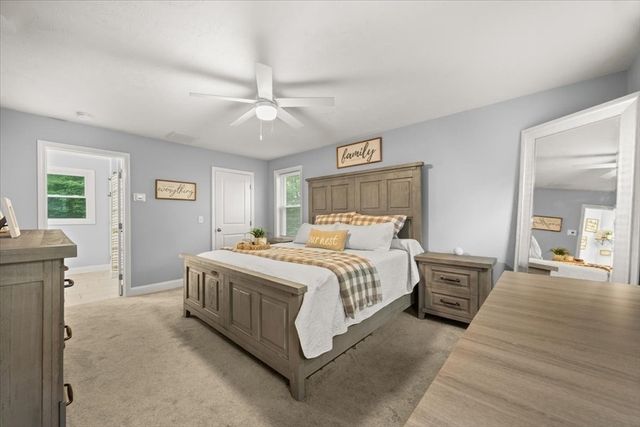 405 Norton Ave, Taunton, MA 02780