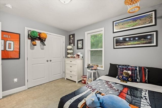 405 Norton Ave, Taunton, MA 02780