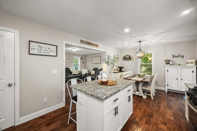405 Norton Ave, Taunton, MA 02780
