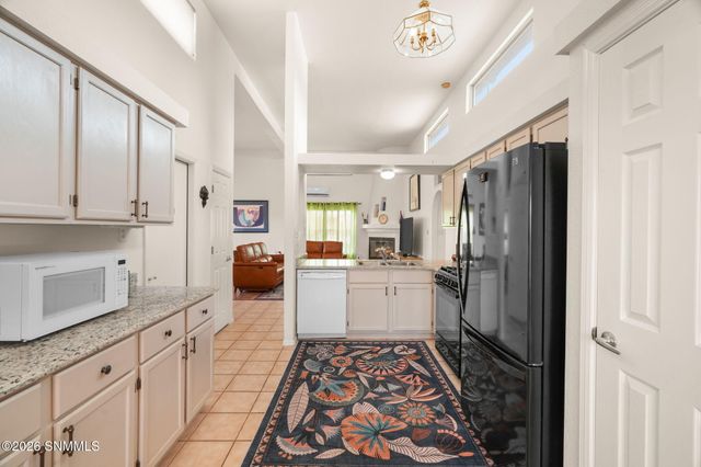 2001 Wagon Mound, Las Cruces, NM 88012