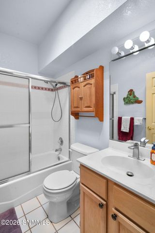 2001 Wagon Mound, Las Cruces, NM 88012