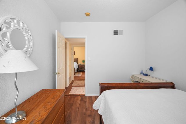 2001 Wagon Mound, Las Cruces, NM 88012