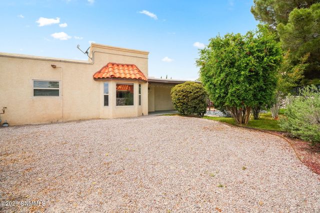 2001 Wagon Mound, Las Cruces, NM 88012
