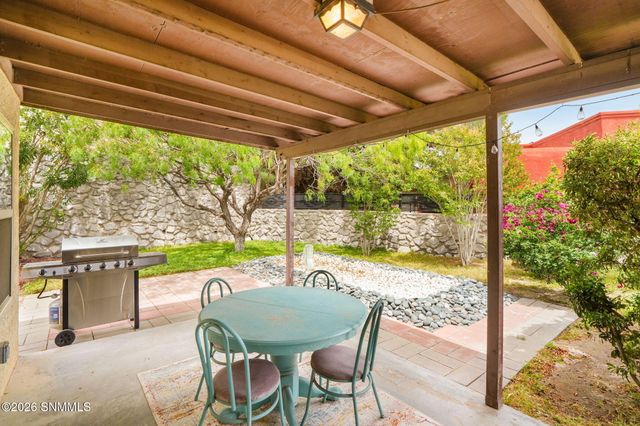2001 Wagon Mound, Las Cruces, NM 88012