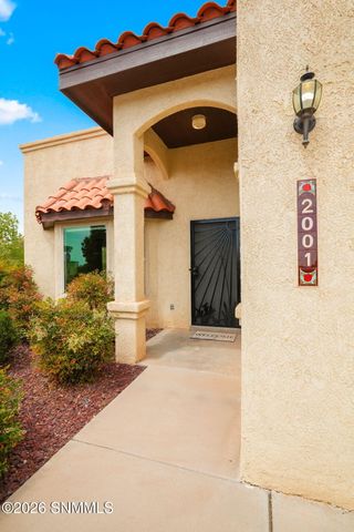 2001 Wagon Mound, Las Cruces, NM 88012
