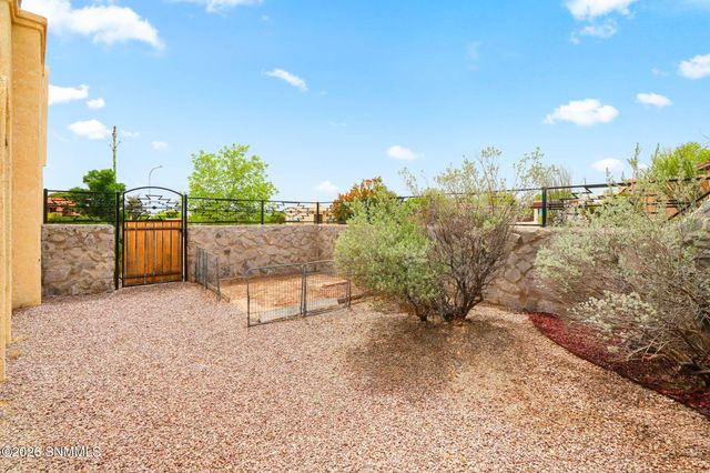 2001 Wagon Mound, Las Cruces, NM 88012
