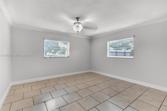 5829 Taylor St, Hollywood, FL 33021