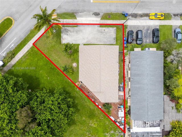 5829 Taylor St, Hollywood, FL 33021