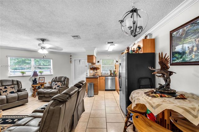 5829 Taylor St, Hollywood, FL 33021