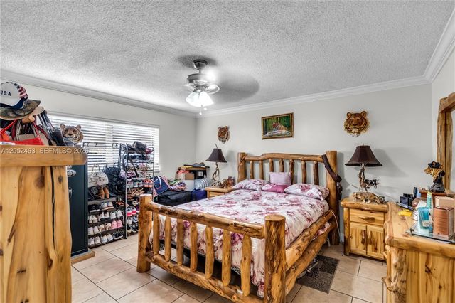5829 Taylor St, Hollywood, FL 33021