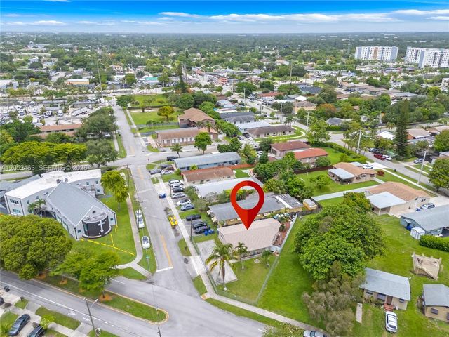 5829 Taylor St, Hollywood, FL 33021