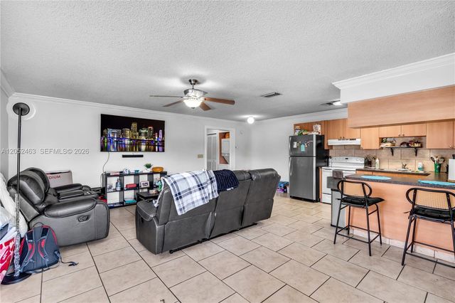 5829 Taylor St, Hollywood, FL 33021
