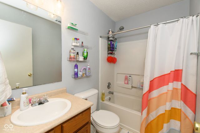 89 Winterwood Drive, Greenwood, IN 46143