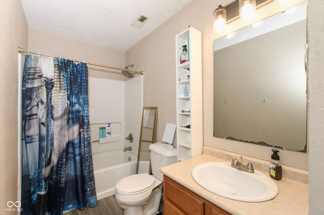 89 Winterwood Drive, Greenwood, IN 46143