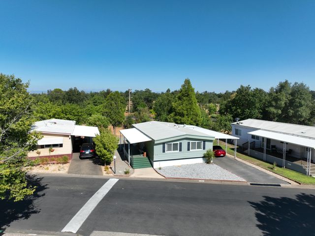 20350 Hole In One Drive, SPC 25, Redding, CA 96002