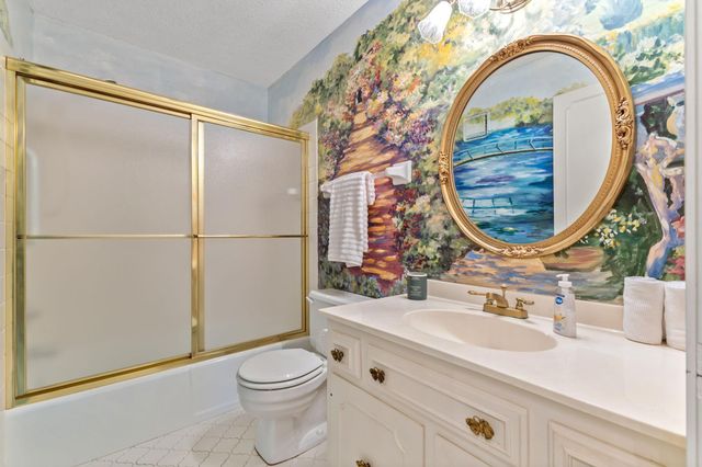 7200 Cahill Road 308, Edina, MN 55439