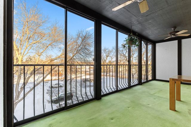 7200 Cahill Road 308, Edina, MN 55439