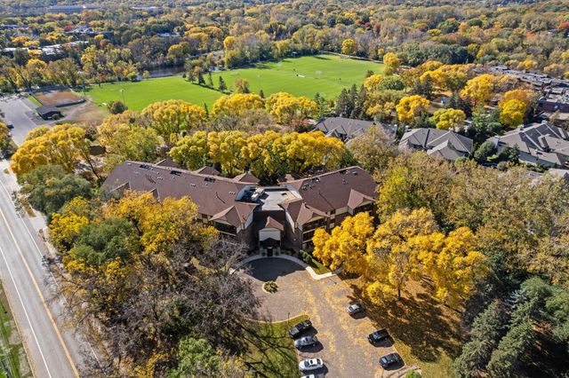 7200 Cahill Road 308, Edina, MN 55439