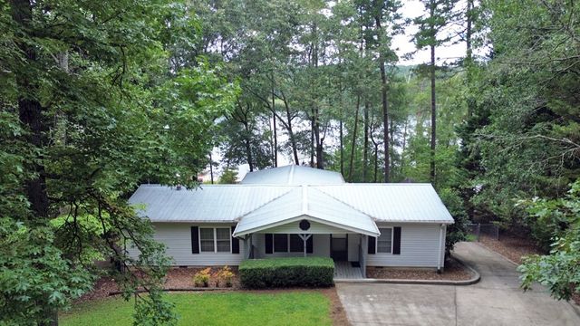 290 Cardinal Lane, Toccoa, GA 30577