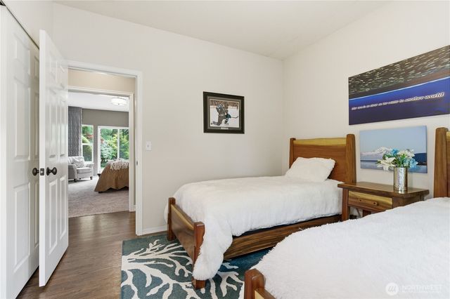 832 Jewil Drive, Fox Island, WA 98333