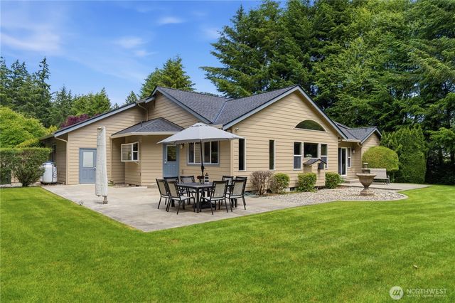 832 Jewil Drive, Fox Island, WA 98333