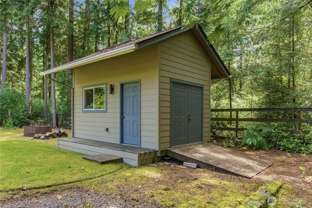 832 Jewil Drive, Fox Island, WA 98333