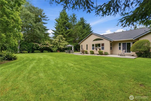 832 Jewil Drive, Fox Island, WA 98333