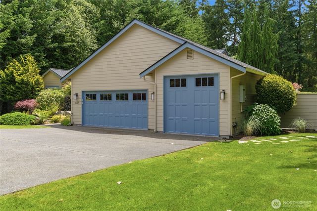 832 Jewil Drive, Fox Island, WA 98333