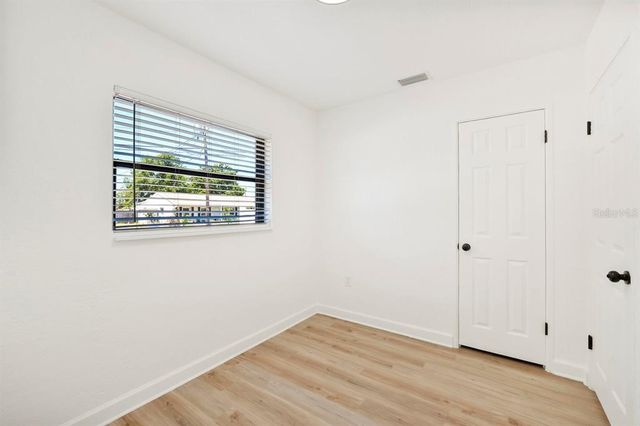4675 26TH AVENUE N, St Petersburg, FL 33713