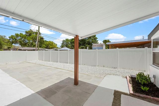 4675 26TH AVENUE N, St Petersburg, FL 33713