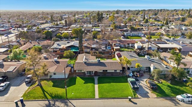 2712 Hollins Street, Bakersfield, CA 93305