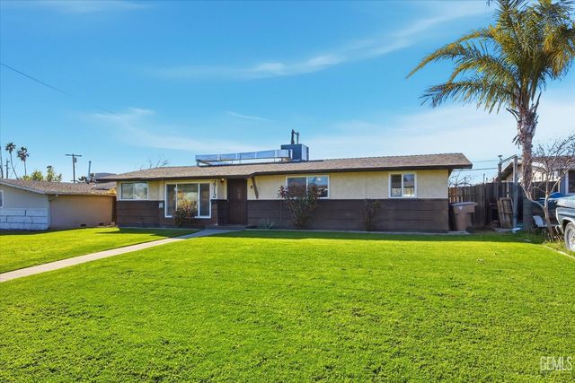 2712 Hollins Street, Bakersfield, CA 93305