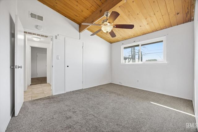 2712 Hollins Street, Bakersfield, CA 93305