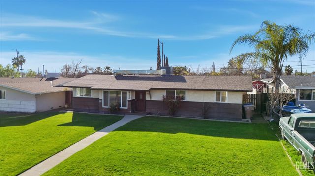 2712 Hollins Street, Bakersfield, CA 93305