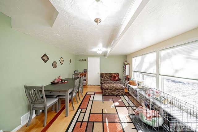 160 Curtis Avenue, Blackfoot, ID 83221