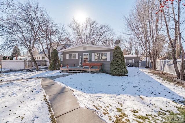 160 Curtis Avenue, Blackfoot, ID 83221