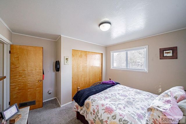 160 Curtis Avenue, Blackfoot, ID 83221