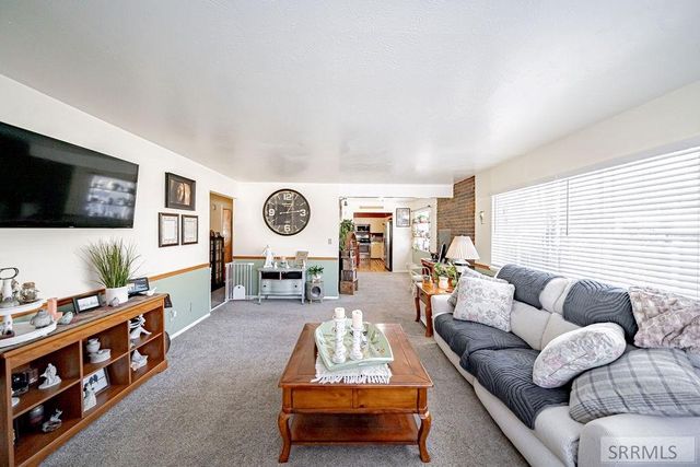 160 Curtis Avenue, Blackfoot, ID 83221