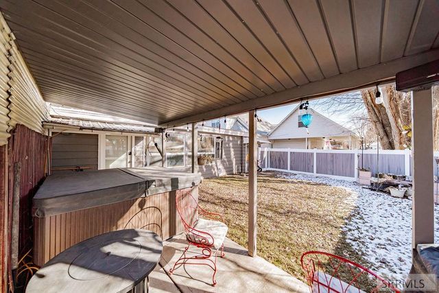 160 Curtis Avenue, Blackfoot, ID 83221