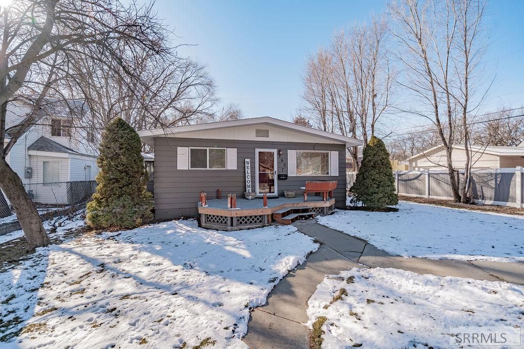 160 Curtis Avenue, Blackfoot, ID 83221