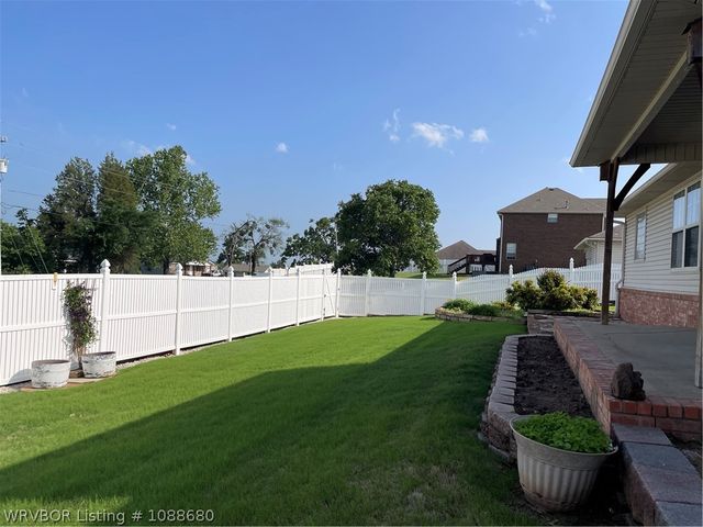 1508 Saratoga Drive, Van Buren, AR 72956
