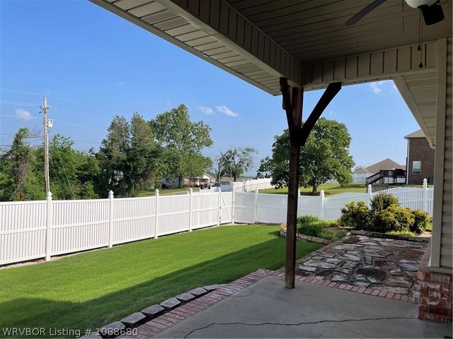 1508 Saratoga Drive, Van Buren, AR 72956