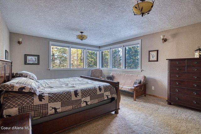 2298 Selkirk RD, Sandpoint, ID 83864