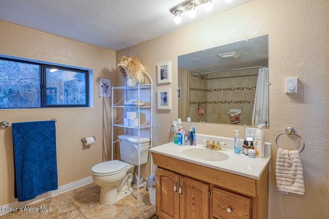 2298 Selkirk RD, Sandpoint, ID 83864