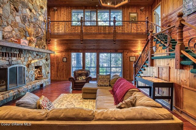 2298 Selkirk RD, Sandpoint, ID 83864