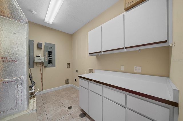 5925 SE ABSHIER BOULEVARD, Belleview, FL 34420