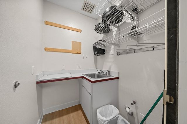 5925 SE ABSHIER BOULEVARD, Belleview, FL 34420