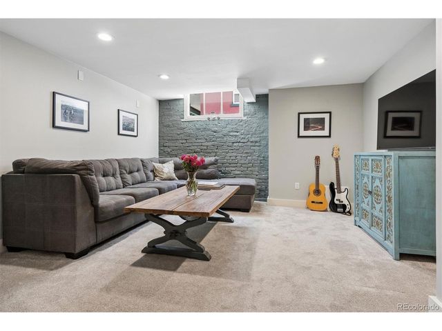 651 N Emerson St, Denver, CO 80218