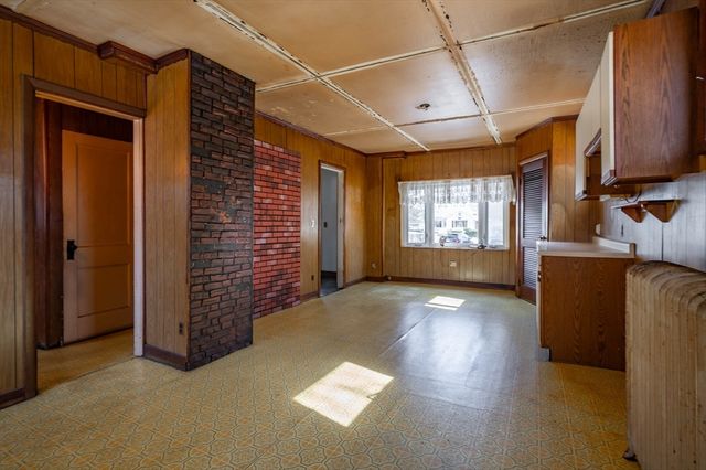 34 Summer St, Saugus, MA 01906